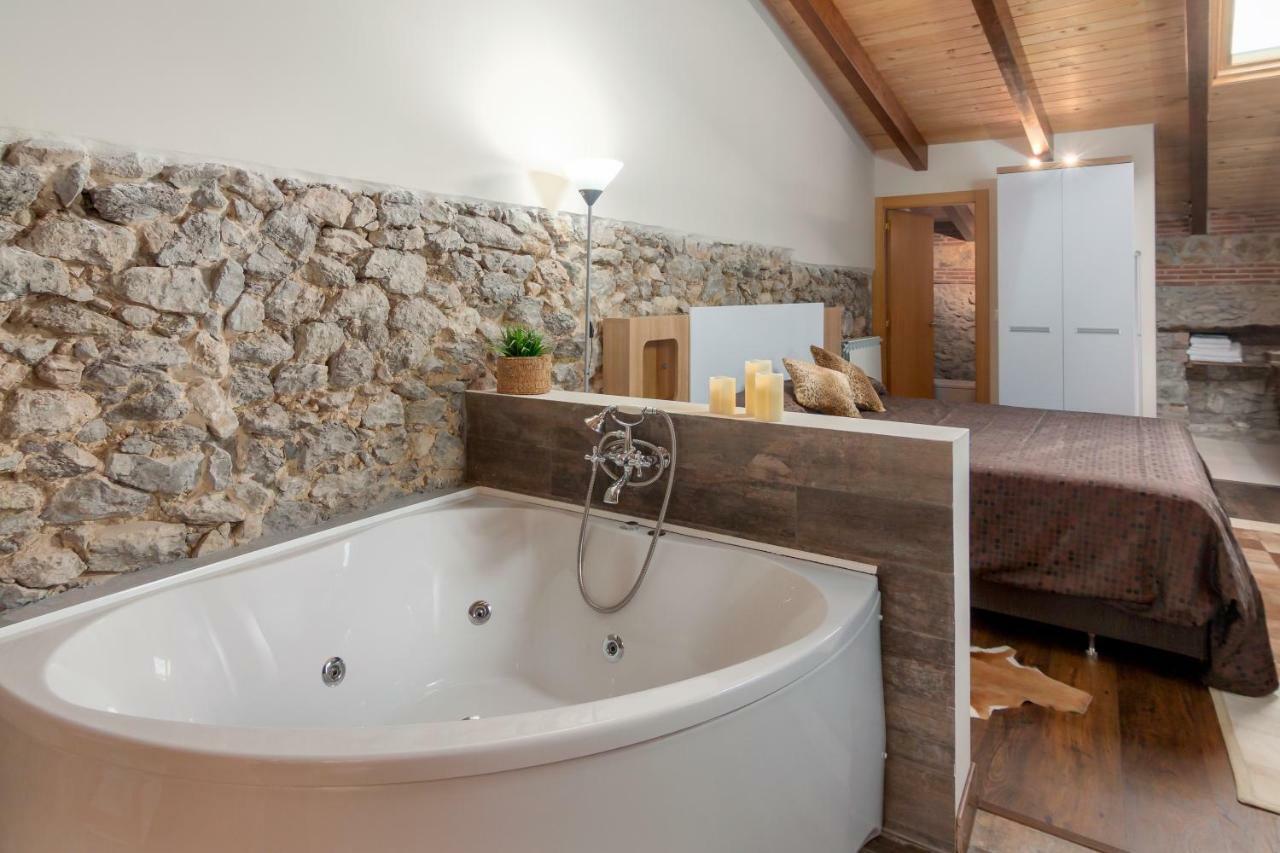 Estudio Sonido Y Jacuzzi Santander Extérieur photo